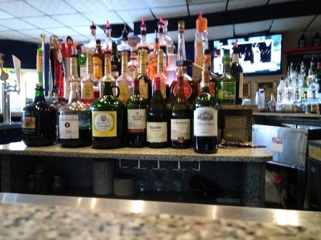 Revellos | meal takeaway | 502 S Main St, Old Forge, PA 18518, USA | 5704579843 OR +1 570-457-9843