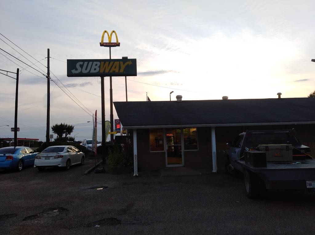 Subway | meal takeaway | 324 Hwy 82, Winona, MS 38967, USA | 6622831744 OR +1 662-283-1744