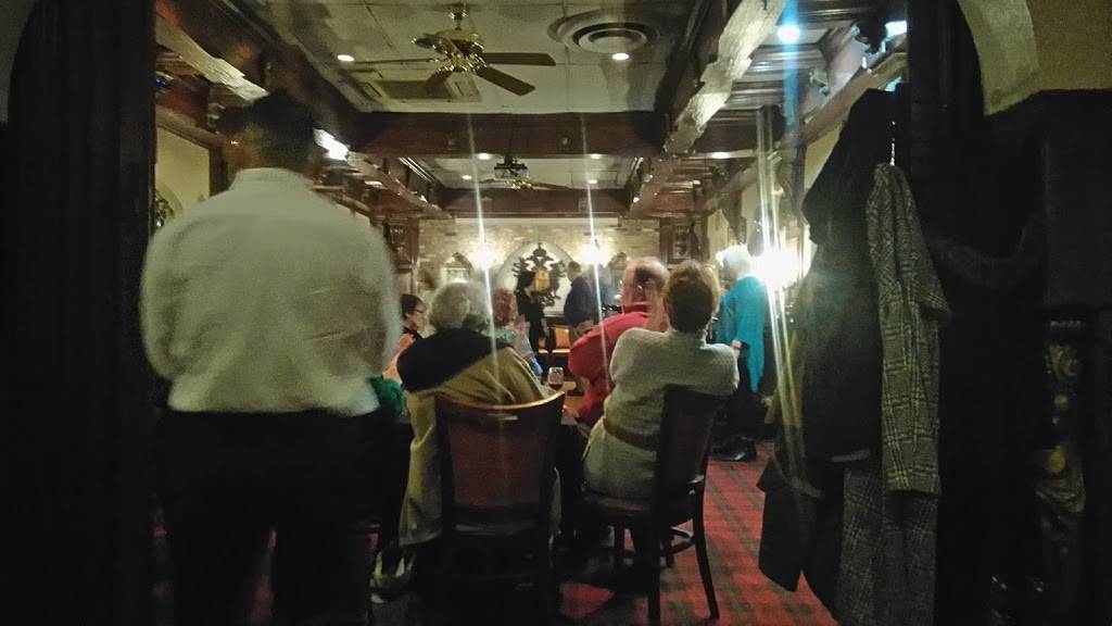 Alfios La Trattoria | restaurant | 4515 Willard Ave, Chevy Chase, MD 20815, USA | 3016579133 OR +1 301-657-9133