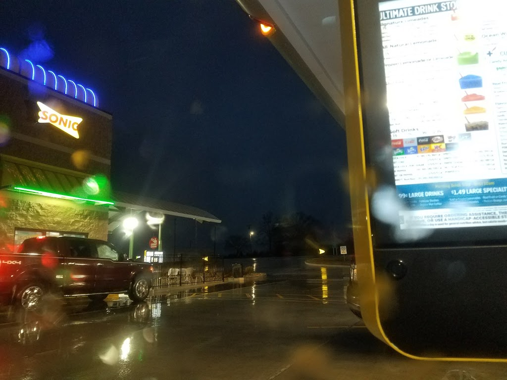 Sonic Drive-In | restaurant | 1119 NW 12th Ave, Ava, MO 65608, USA | 4176833731 OR +1 417-683-3731