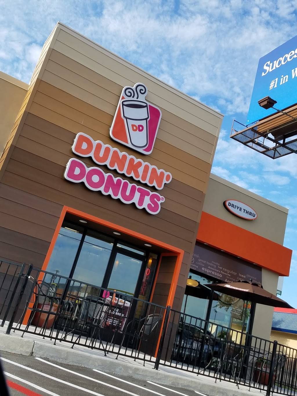 Dunkin | bakery | 1200 N Valley Mills Dr, Waco, TX 76710, USA | 2547320629 OR +1 254-732-0629
