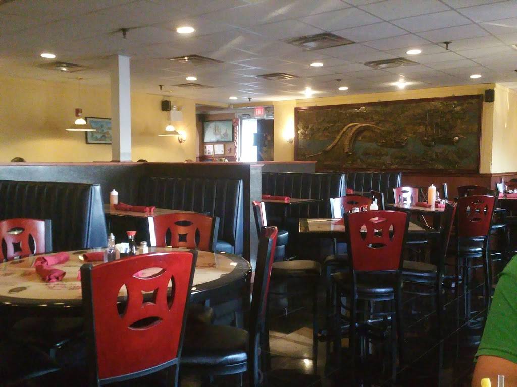 Lukes Inn | restaurant | 650 Metacom Ave, Warren, RI 02885, USA | 4012470665 OR +1 401-247-0665