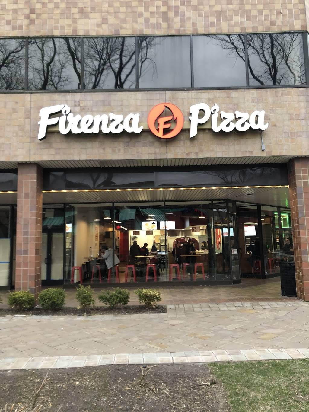 Firenza Pizza | restaurant | The Plaza at Harmon Meadow, 700 Plaza Dr, Secaucus, NJ 07094, United States | 2012102562 OR +1 201-210-2562