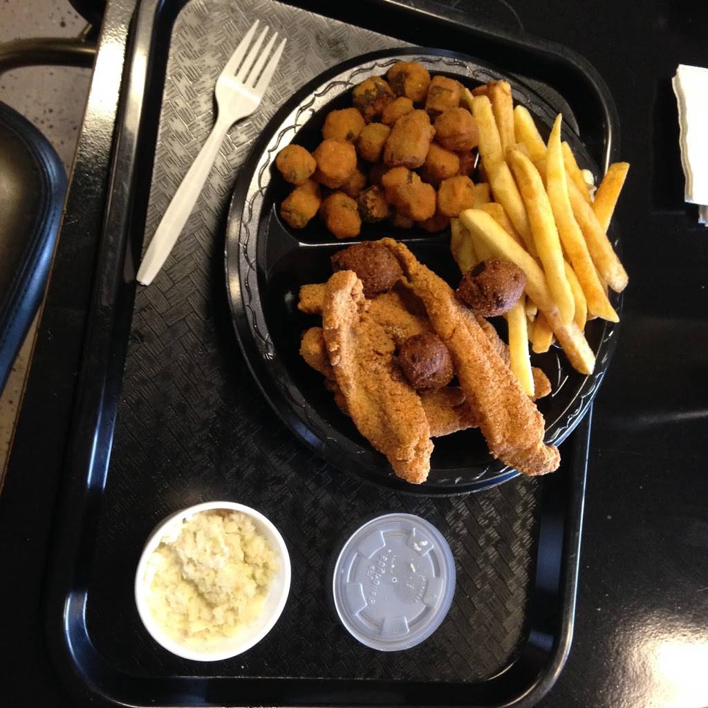 Express Chicken & Fish | restaurant | 3163 US-431, Roanoke, AL 36274, USA | 3348632133 OR +1 334-863-2133