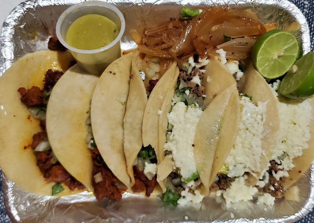Taqueria Tres Potrillos | restaurant | Carrizo Springs, TX 78834, USA | 2103224542 OR +1 210-322-4542