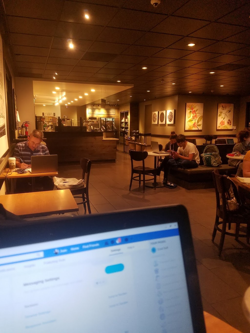 Starbucks | cafe | 8522 Rosecrans Ave, Paramount, CA 90723, USA | 5622044053 OR +1 562-204-4053