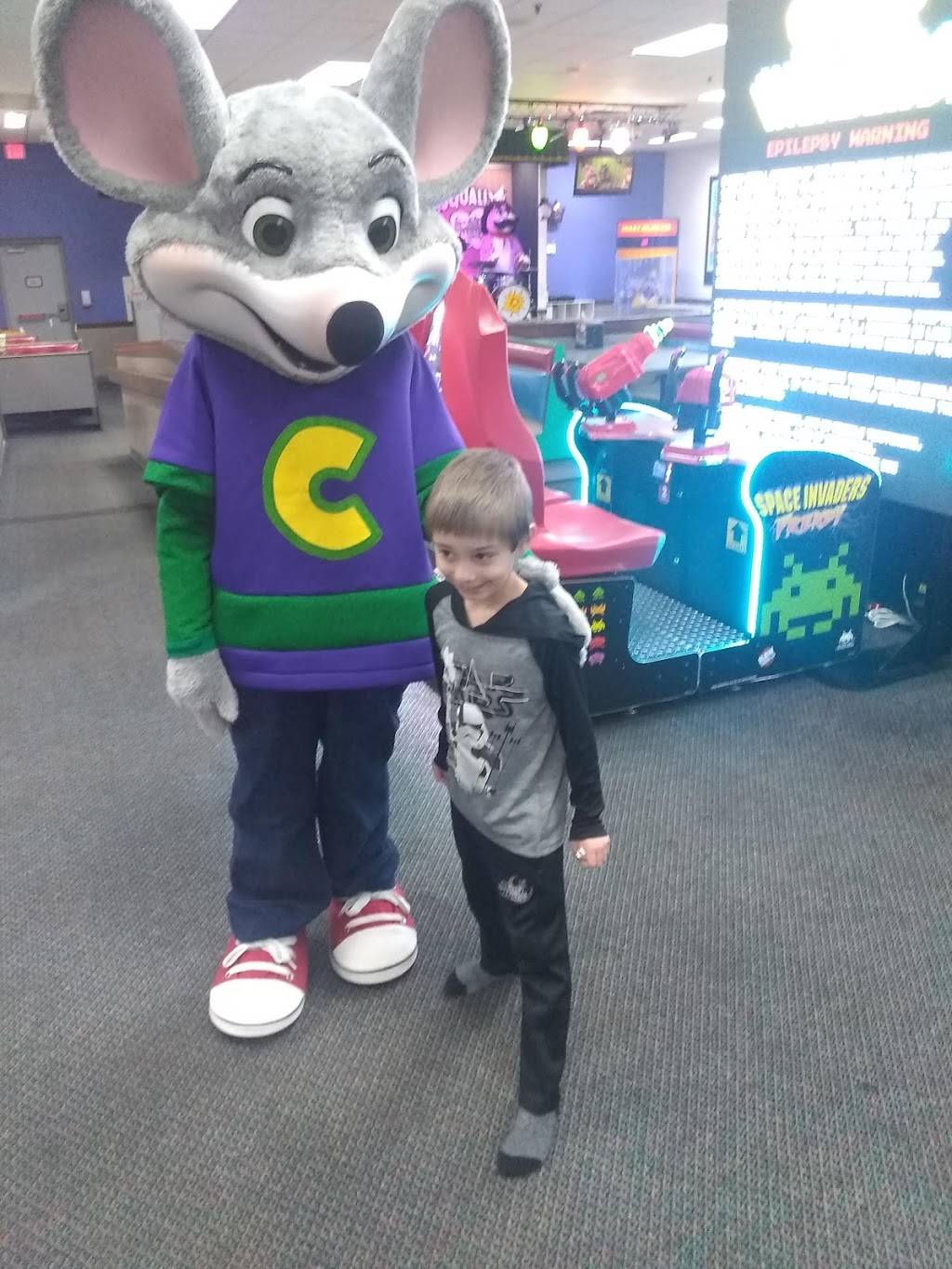 Chuck E. Cheese's | 3075 Berlin Turnpike, Newington, CT 06111, USA