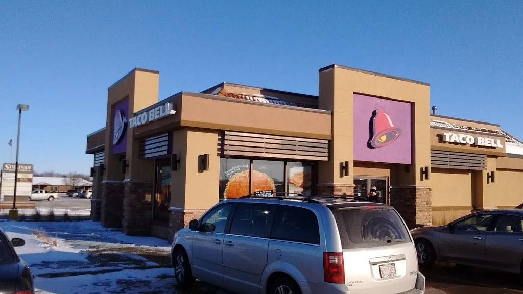 Taco Bell | meal takeaway | 1600 W Reynolds St, Pontiac, IL 61764, USA | 8158426734 OR +1 815-842-6734