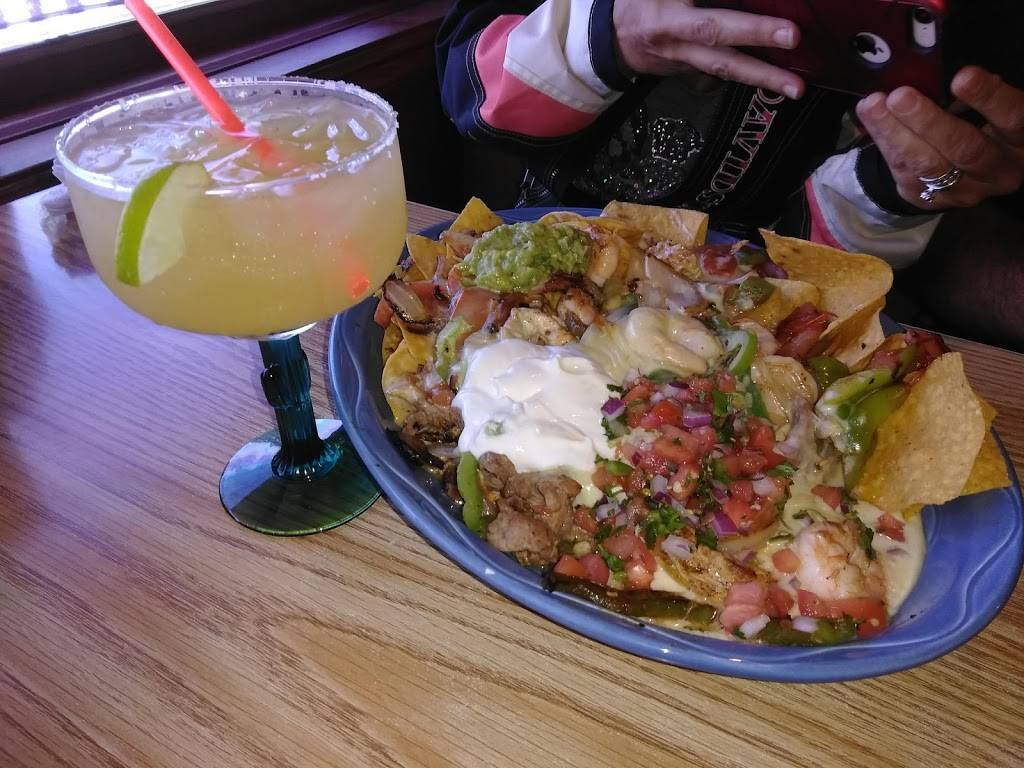 El Porton Mexican Grill | restaurant | 612 S Locust St, Glenwood, IA 51534, USA | 7125274014 OR +1 712-527-4014