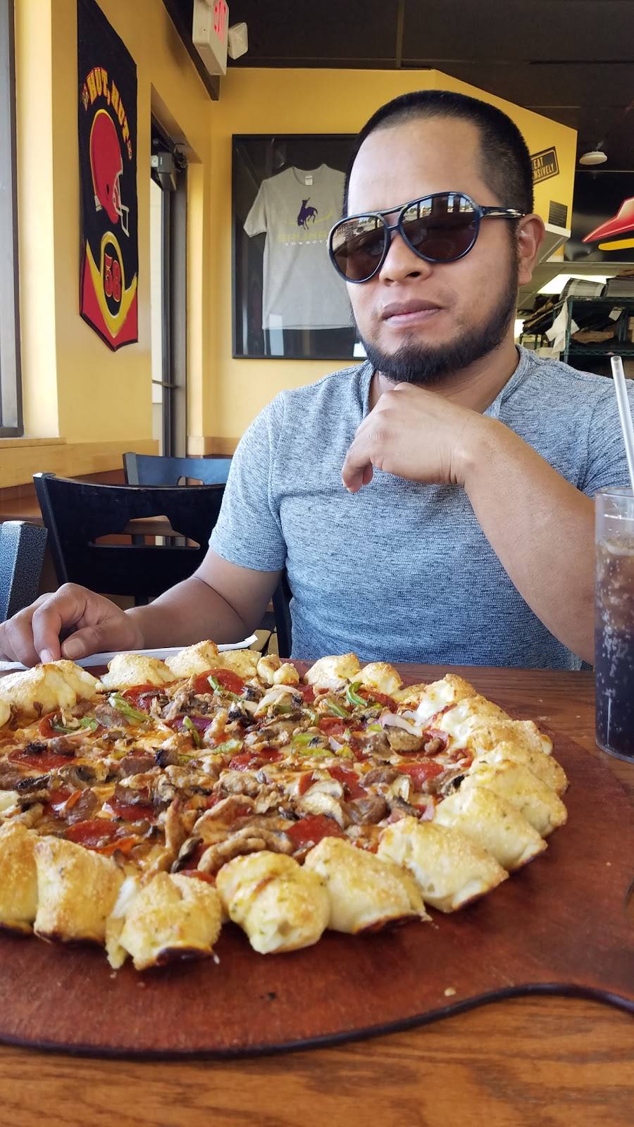 Pizza Hut | restaurant | 1341 N Main St, Salinas, CA 93906, USA | 8314490600 OR +1 831-449-0600