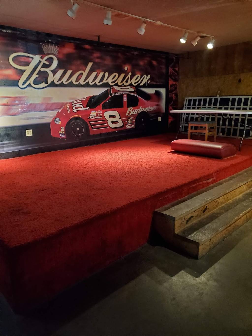 Hurricane Sherrys Bar | restaurant | 625 S Main St, Wellsville, KS 66092, USA | 7852421918 OR +1 785-242-1918