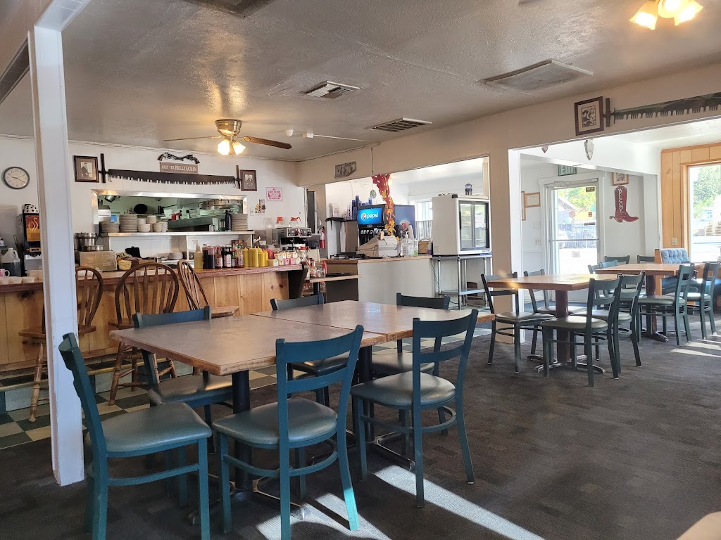 Patti's Kitchen - Restaurant | 502 2nd Ave, Gold Hill, OR 97525, USA