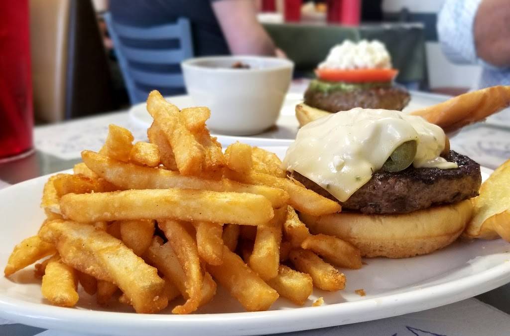 Brooks Gourmet Burgers & Dogs Restaurant 330 9th St S, Naples, FL