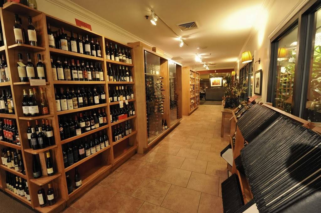 Red Fish Restaurant | restaurant | 8 Archer Rd, Hilton Head Island, SC 29928, USA | 8436863388 OR +1 843-686-3388