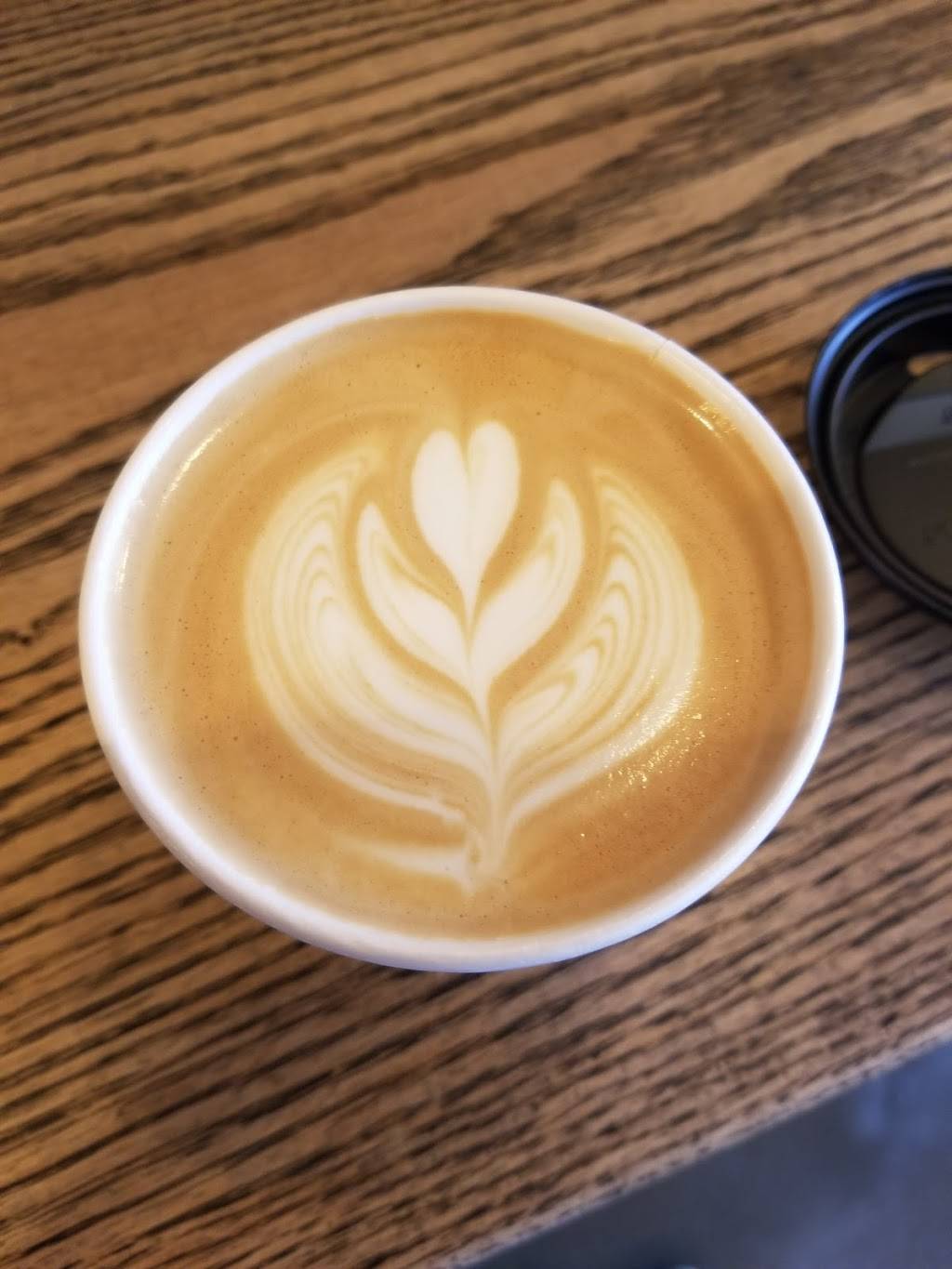N Latté | cafe | 247 Rue Saint-Charles Ouest, Longueuil, QC J4H 1E1, Canada | 4508761096 OR +1 450-876-1096