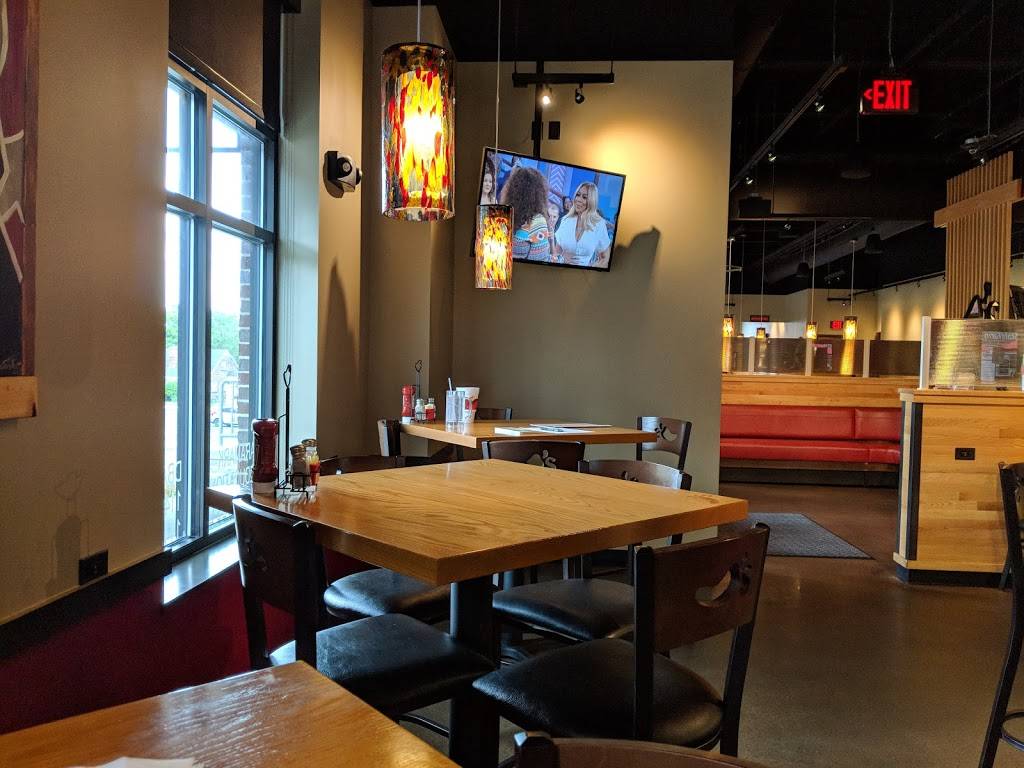 Chilis Grill & Bar | meal takeaway | 268 Alumni Ave, Bowling Green, KY 42101, USA | 2707453282 OR +1 270-745-3282