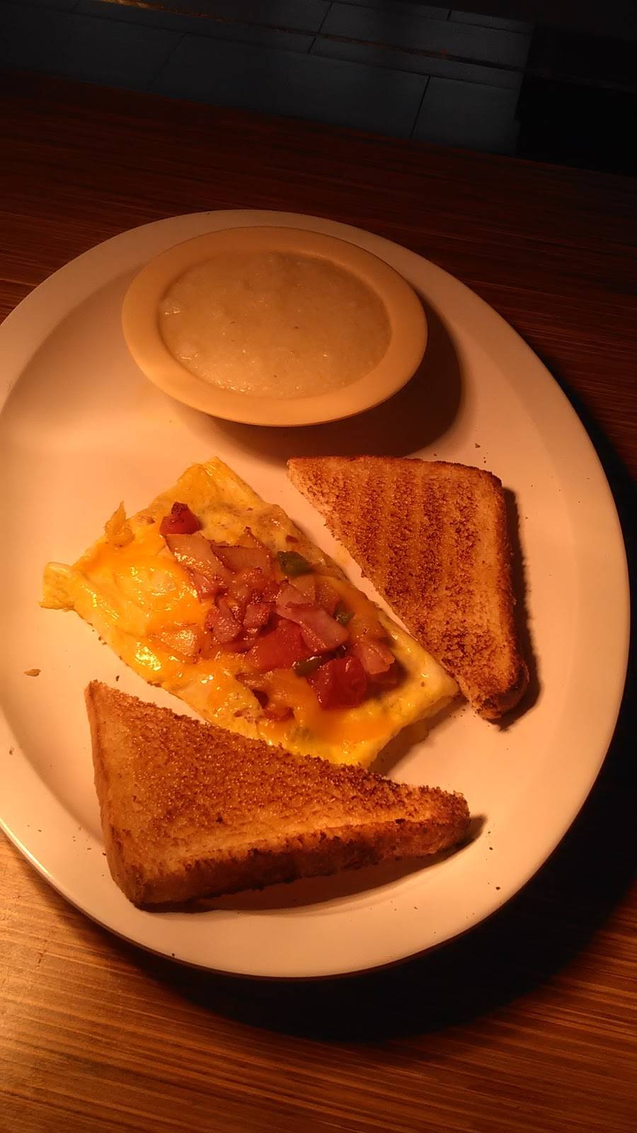 Beach Bunny Subs & Grill | restaurant | 306 Roland Ave, Surf City, NC 28445, USA | 9106222276 OR +1 910-622-2276