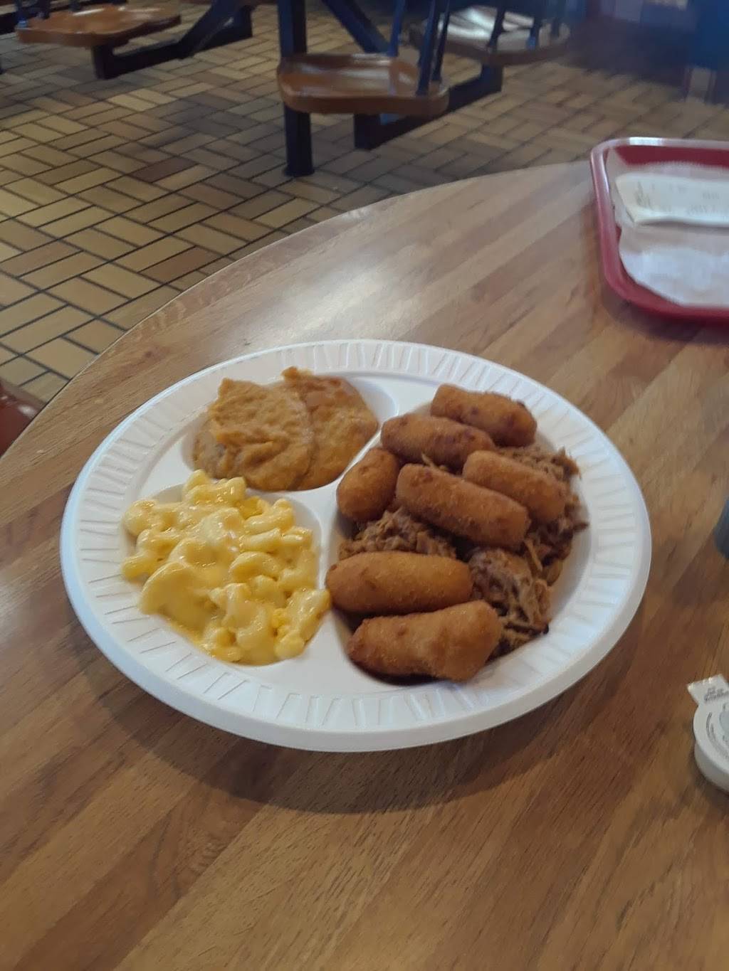 Aunt Beas Barbecue | restaurant | 125 N Main St, Hillsville, VA 24343, USA | 2767284221 OR +1 276-728-4221
