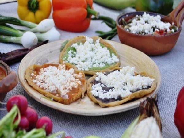 El Tulense | restaurant | 2391 Spring St, Redwood City, CA 94063, USA | 6503618355 OR +1 650-361-8355