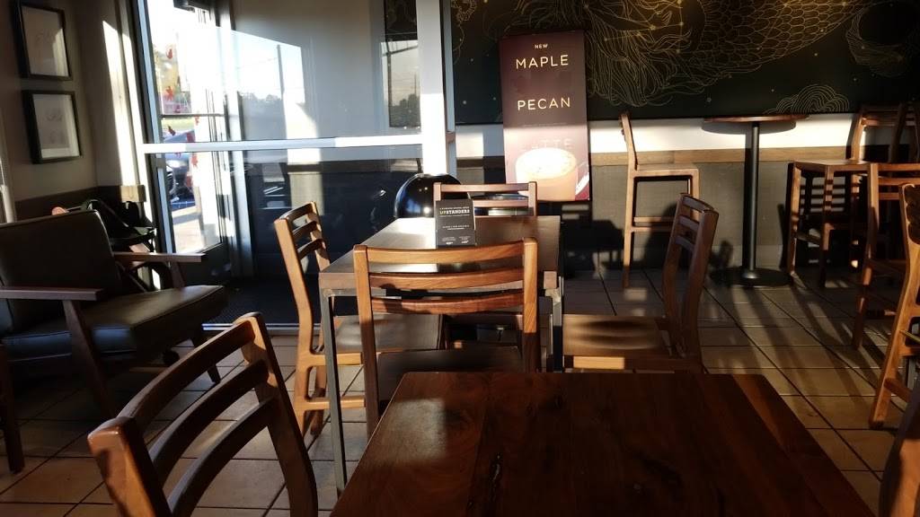Starbucks | cafe | 2209 Farrand Dr, Wilmington, DE 19808, USA | 3029999220 OR +1 302-999-9220