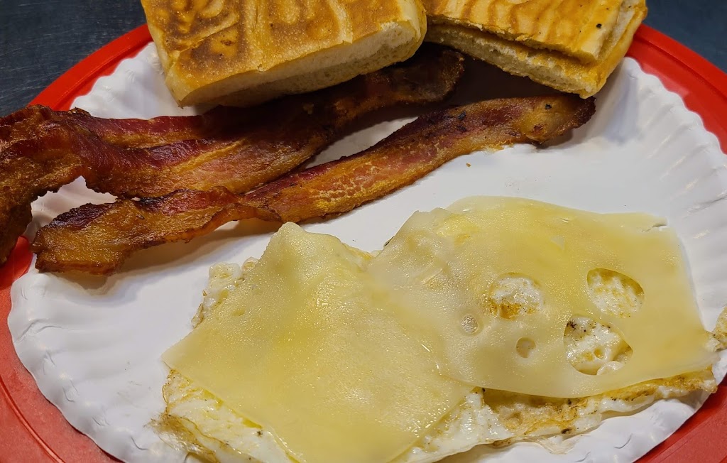 The Hornet Café | cafe | 152 W Main St, Mayo, FL 32066, USA | 3862945414 OR +1 386-294-5414