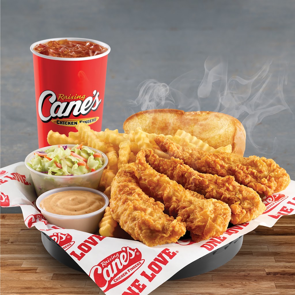 Raising Canes Chicken Fingers | meal takeaway | 4700 Millhaven Rd52 Suite 1052, Monroe, LA 71203, USA | 3183615181 OR +1 318-361-5181