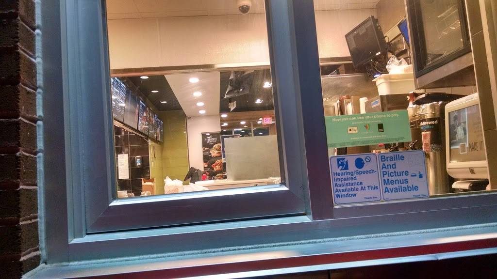 McDonalds | cafe | 2413 George Washington Memorial Hwy, Hayes, VA 23072, USA | 8046425117 OR +1 804-642-5117