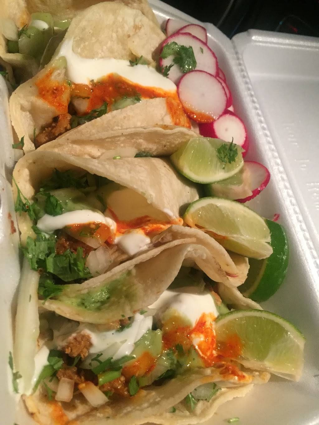 El rey Del Taco Truck | restaurant | 3301 30th Ave, Astoria, NY 11103, USA | 3476393023 OR +1 347-639-3023