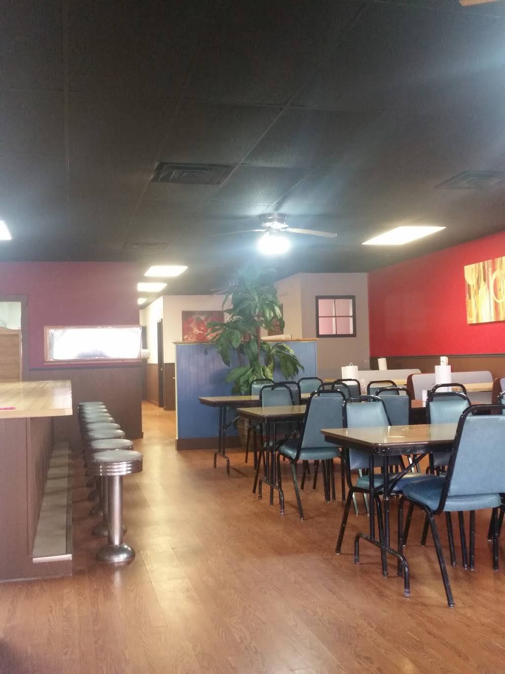 Wings & More | restaurant | 221 W 1st St, Dixon, IL 61021, USA | 8152881780 OR +1 815-288-1780
