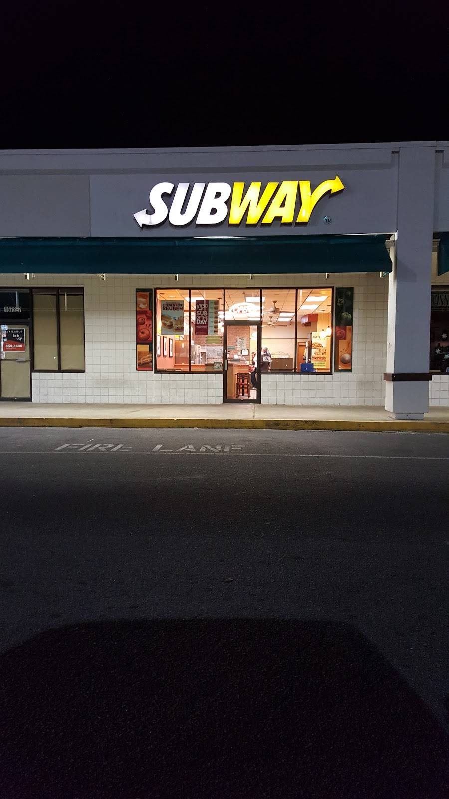 Subway Restaurants | restaurant | 1672 N Main St, North Plantation Square Suite 8, Summerville, SC 29483, USA | 8438517827 OR +1 843-851-7827