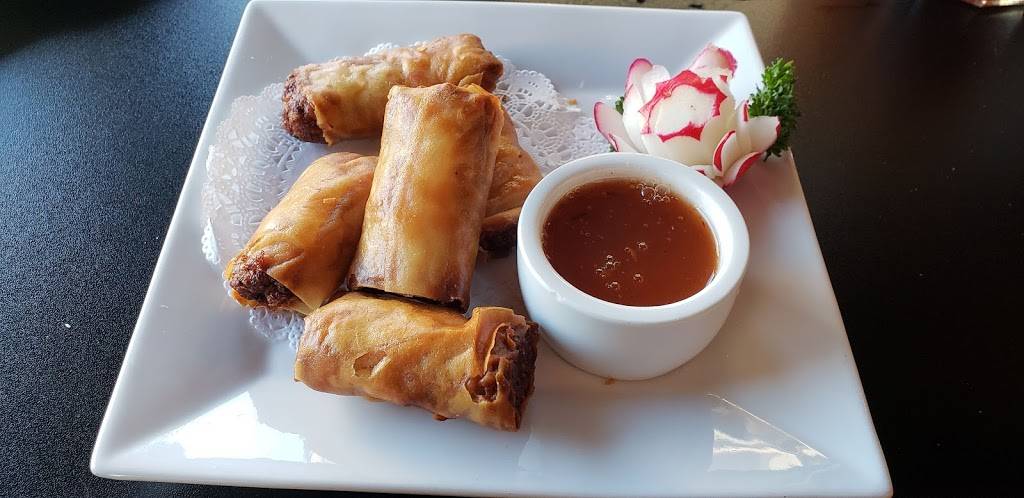 Somkit (Touch of Thai) | restaurant | 214 W 1st St, Dixon, IL 61021, USA | 8152848499 OR +1 815-284-8499