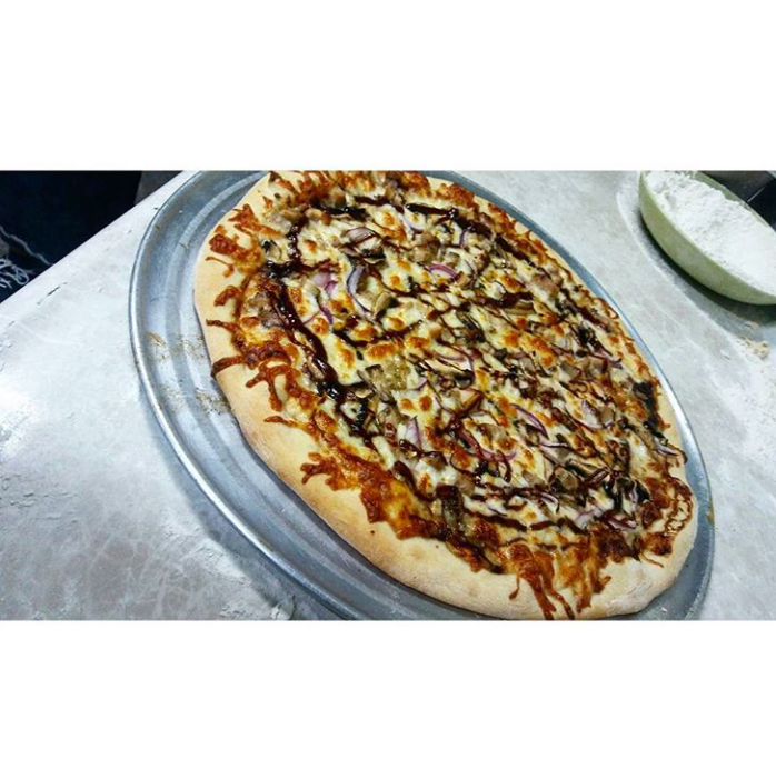 La Pinche Pizza | restaurant | Lago Nte, Valle Dorado, 22890 Ensenada, B.C., Mexico | 016462051284 OR +52 646 205 1284