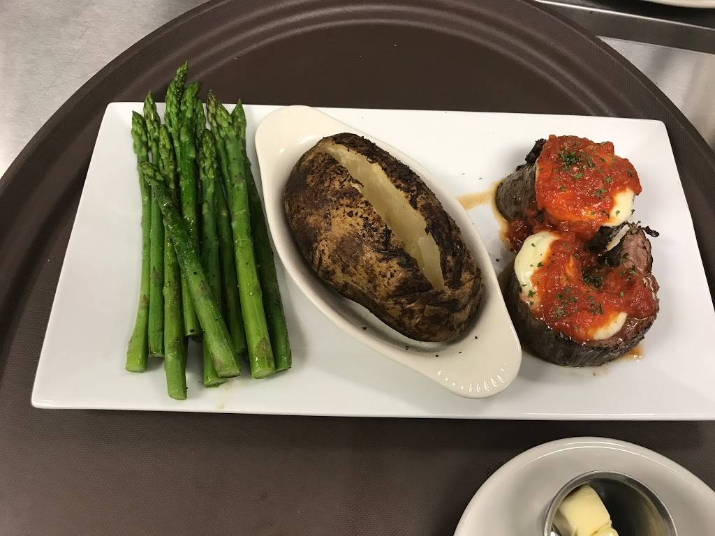 Famiglia | restaurant | 740 W Fire Tower Rd Suite #115, Winterville, NC 28590, USA | 2526896330 OR +1 252-689-6330