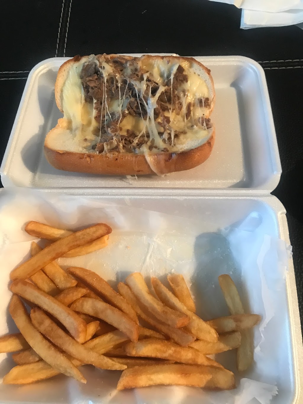 Juicy's Cheesesteak 3915 Carnegie Ave, Cleveland, OH 44115, USA