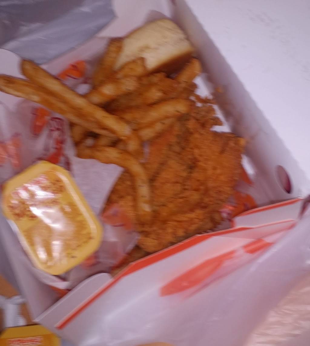 Popeyes Louisiana Kitchen | restaurant | 1398 E Tyler St, Athens, TX 75751, USA | 9038044220 OR +1 903-804-4220
