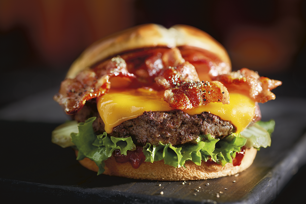 Red Robin Gourmet Burgers and Brews | restaurant | 2015 S Mooney Blvd #505, Visalia, CA 93277, USA | 5597404060 OR +1 559-740-4060