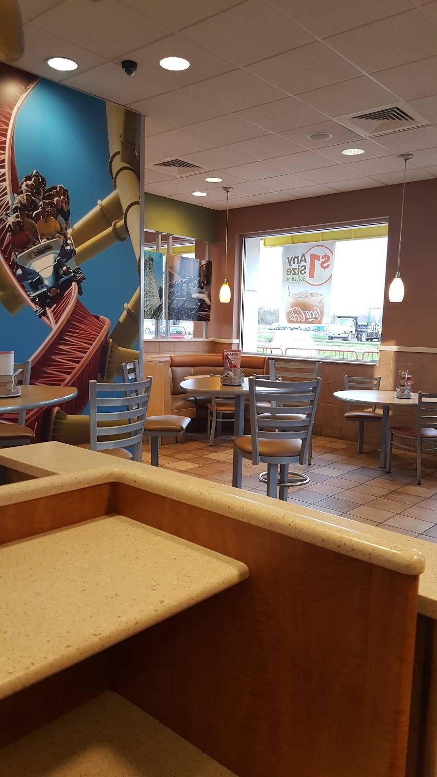 McDonalds | cafe | 4204 Milan Rd, Sandusky, OH 44870, USA | 4196256355 OR +1 419-625-6355