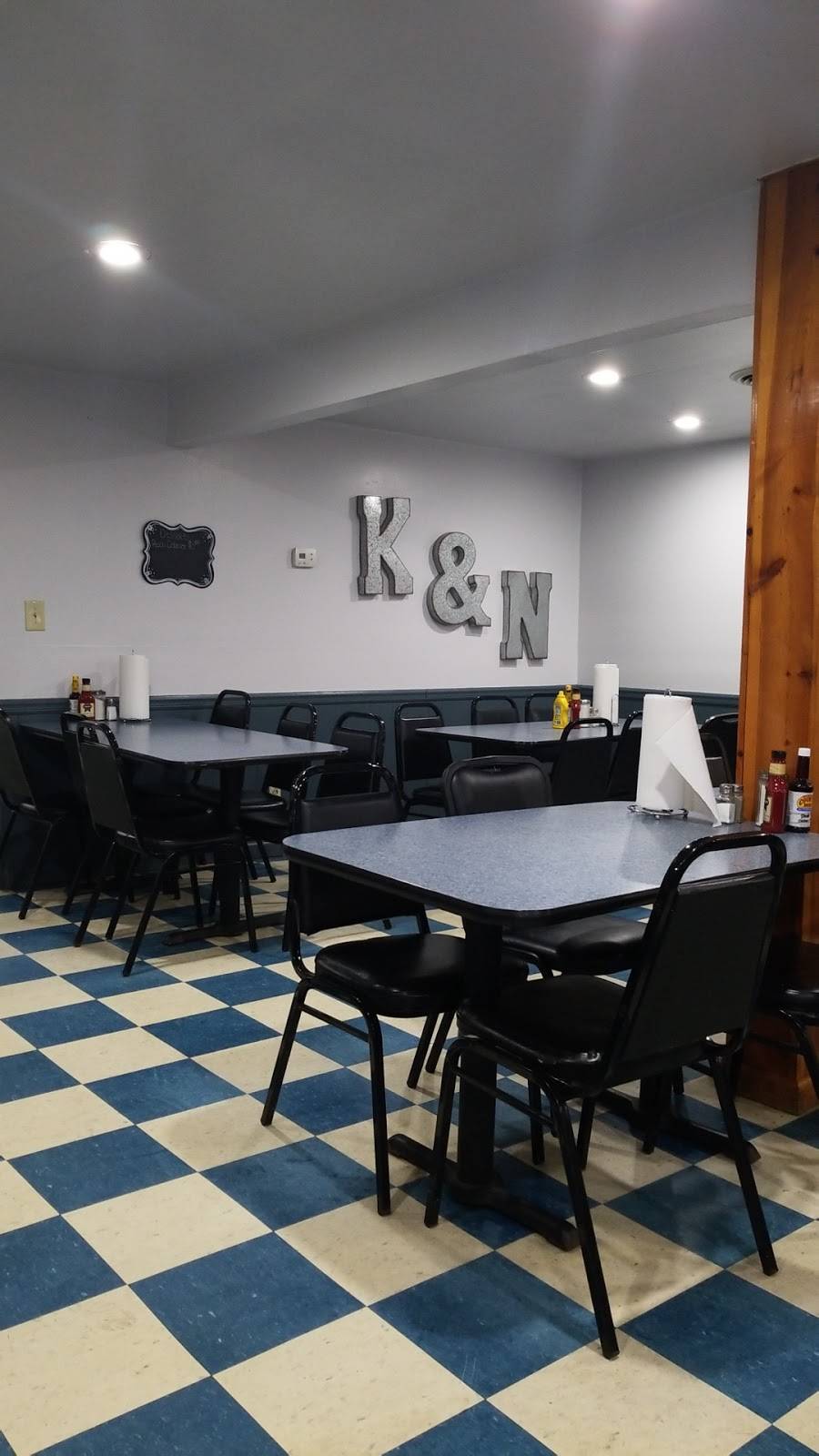 K & N Root Beer Drive In | restaurant | 108 S 9th St, Mayfield, KY 42066, USA | 2702473209 OR +1 270-247-3209