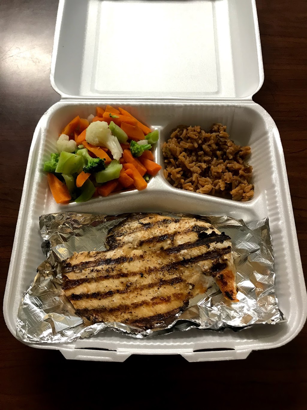 Big Daddys Eatery | restaurant | 312 TX-124, Winnie, TX 77665, USA | 4092969999 OR +1 409-296-9999