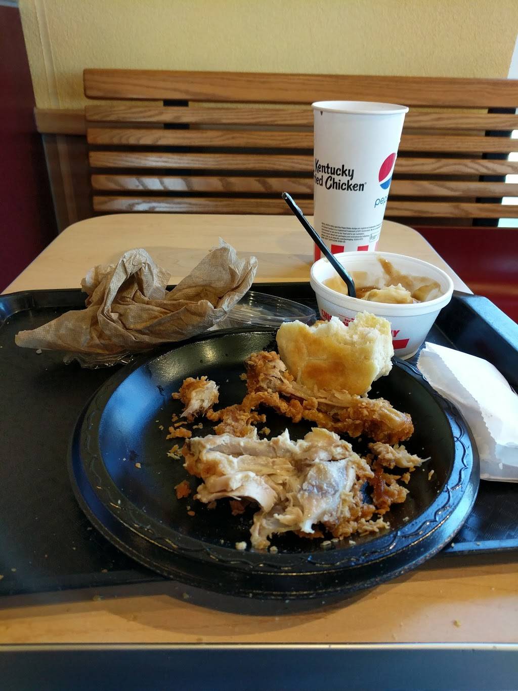 KFC | restaurant | 4120 S, Calumet Ave, Hammond, IN 46320, USA | 2199319313 OR +1 219-931-9313