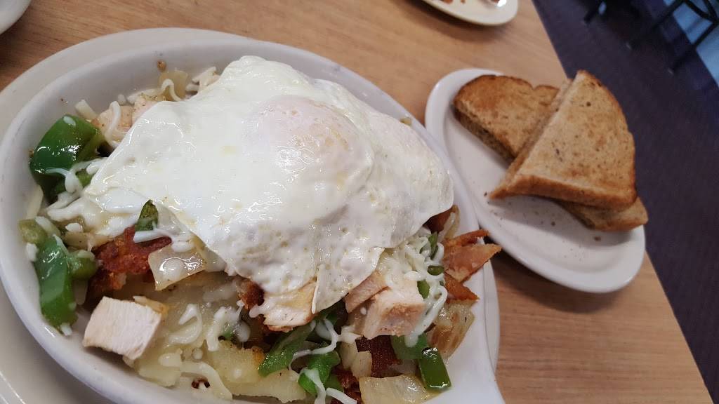 Harlan Cafe | restaurant | 16707 IN-37, Harlan, IN 46743, USA | 2606571300 OR +1 260-657-1300