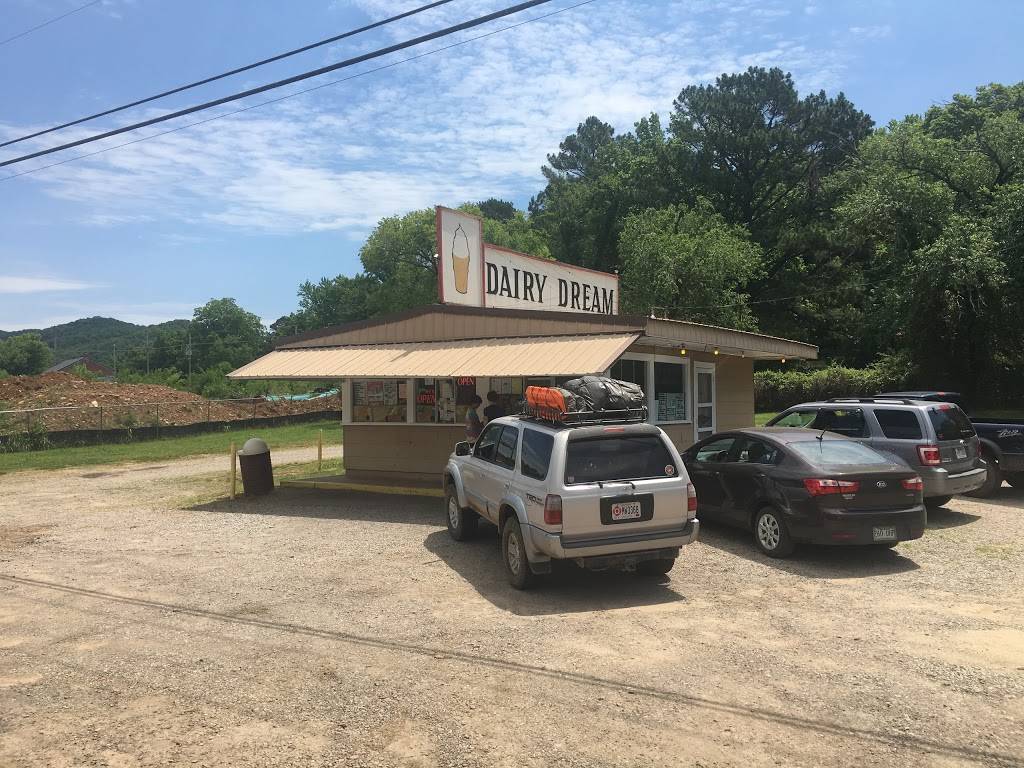 Dairy Dream - Restaurant | 1600 US-71, Mountainburg, AR 72946, USA