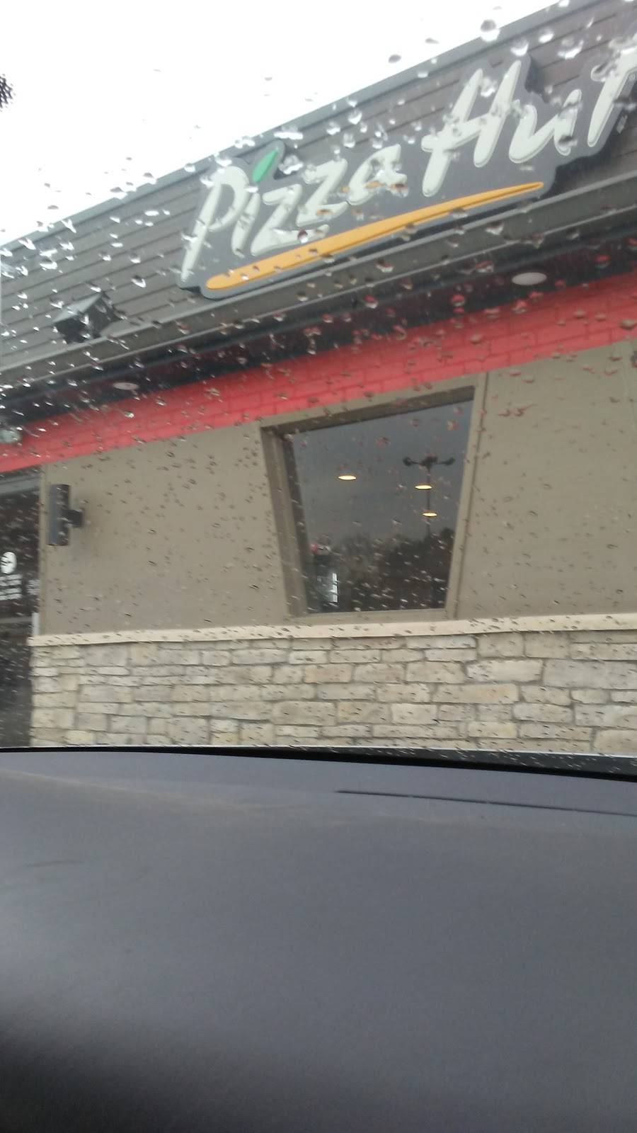 Pizza Hut | meal takeaway | 825 W Main St, Homer, LA 71040, USA | 3189272556 OR +1 318-927-2556