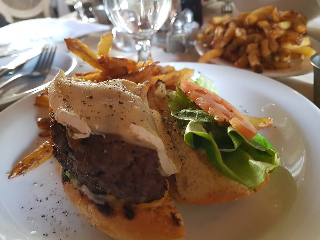 Resto Pub BordEaux | restaurant | 53A Rue Sainte-Anne, Sainte-Anne-de-Bellevue, QC H9X 1L5, Canada | 5145051159 OR +1 514-505-1159