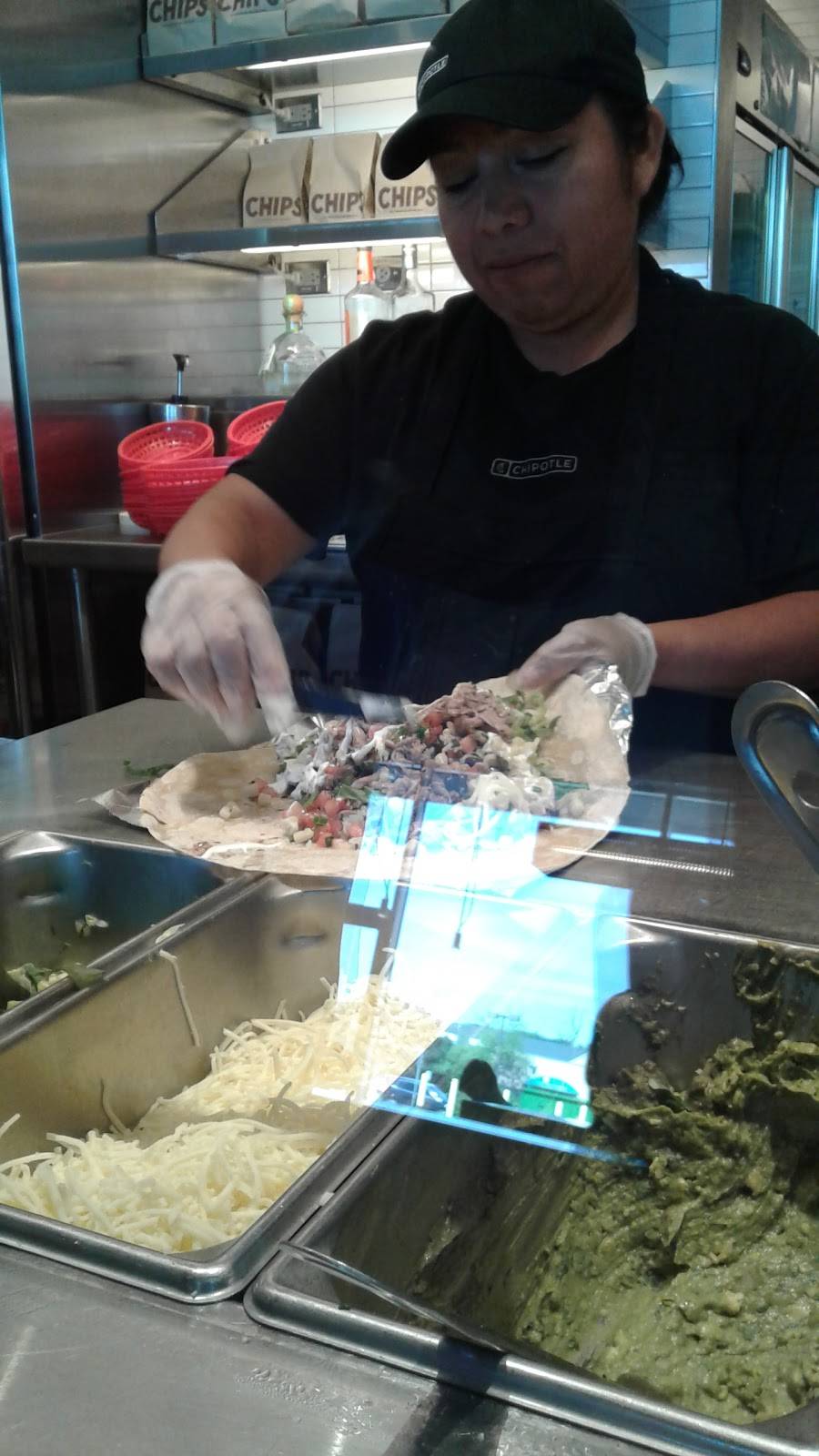 Chipotle Mexican Grill | restaurant | 786 Skokie Blvd, Northbrook, IL 60062, USA | 8475599902 OR +1 847-559-9902