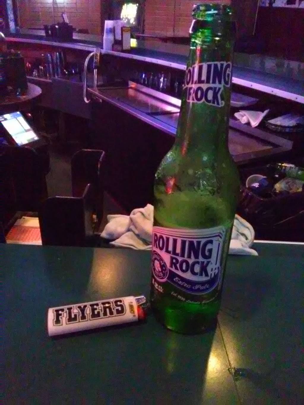 Flyers Bar & Grill | restaurant | 6298 Pearl Rd, Parma Heights, OH 44130, USA | 4408421964 OR +1 440-842-1964