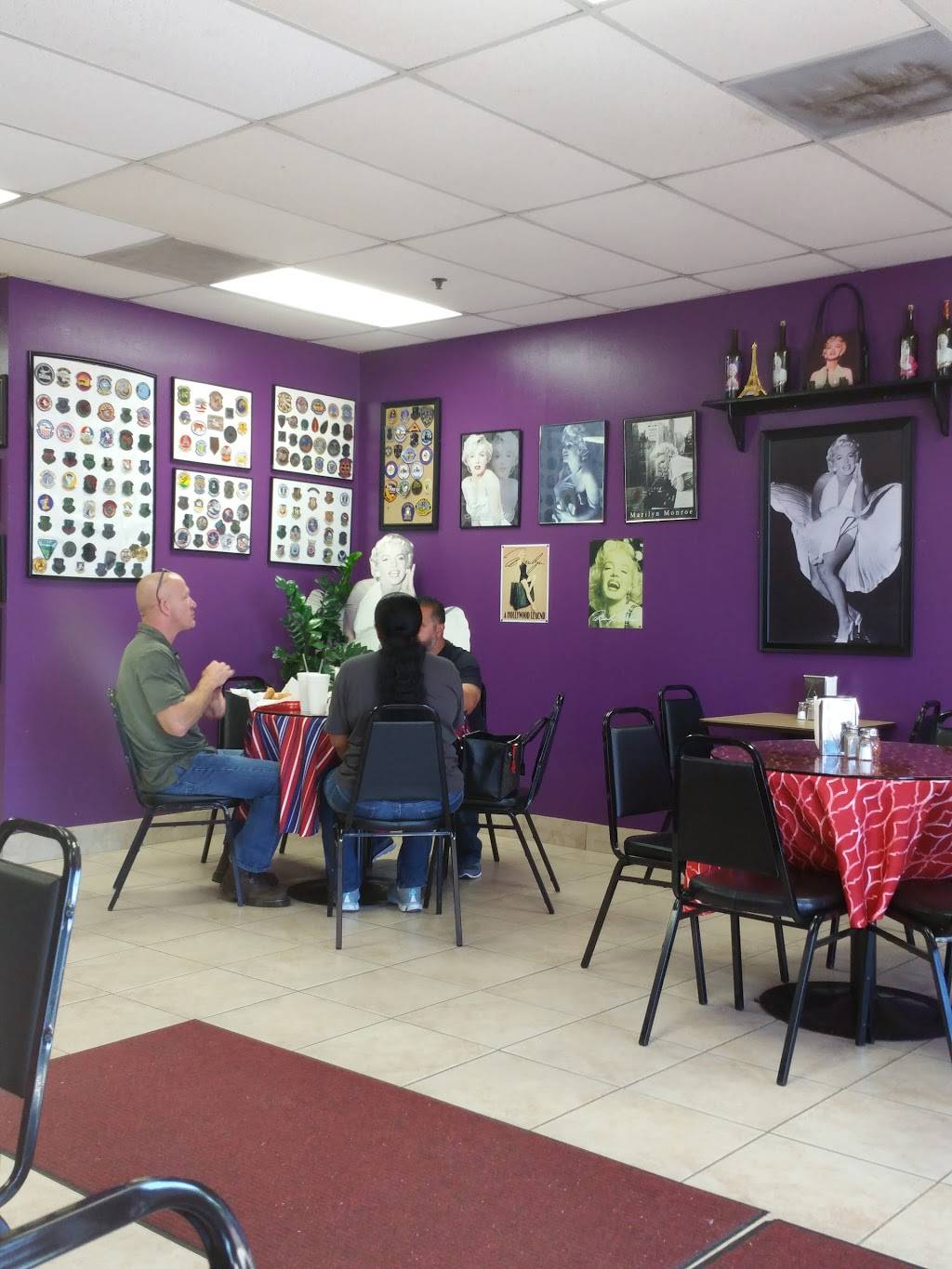 Quik Stop Subs | restaurant | 14420 Elsworth St, Moreno Valley, CA 92553, USA | 9516567827 OR +1 951-656-7827