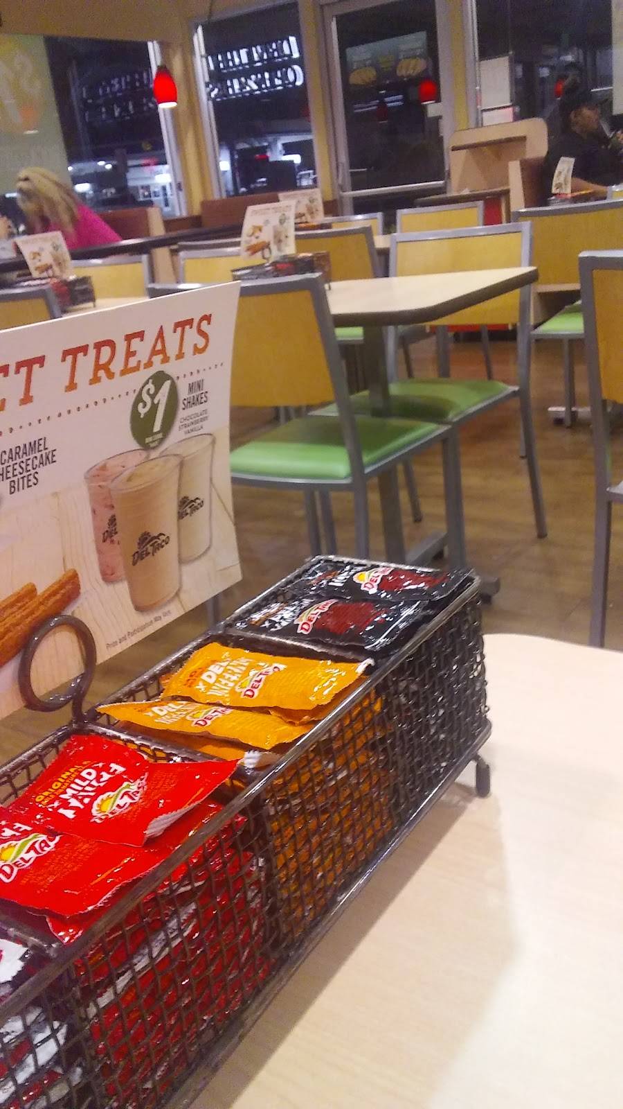 Del Taco | meal takeaway | 272 E 40th St, San Bernardino, CA 92404, USA | 9098821910 OR +1 909-882-1910