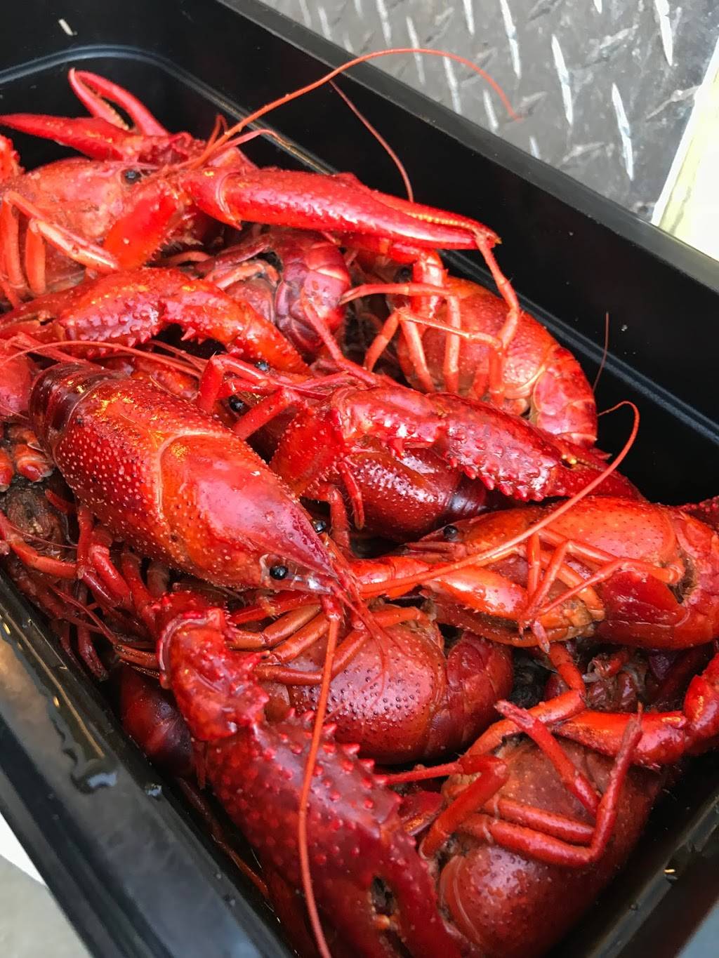 Fezzos Seafood, Steakhouse & Oyster Bar of Broussard | restaurant | 6701 Ambassador Caffery Pkwy, Broussard, LA 70518, USA | 3373302302 OR +1 337-330-2302