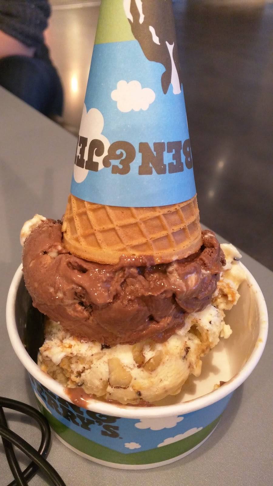 Ben & Jerrys | bakery | 600 E Grand Ave, Chicago, IL 60611, USA | 3128360992 OR +1 312-836-0992